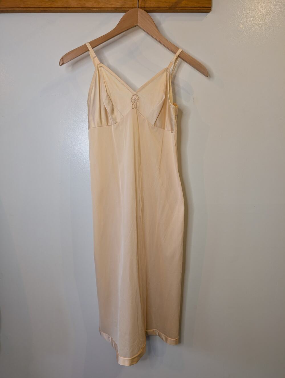 Vintage 60s 70s Nylon Slip Dress Nightgown Cream Ivory Bridal Cottagecore L